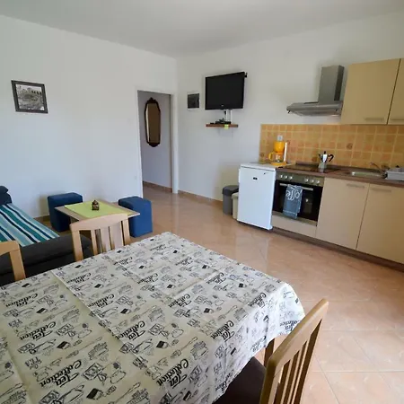 Apartment Anka *