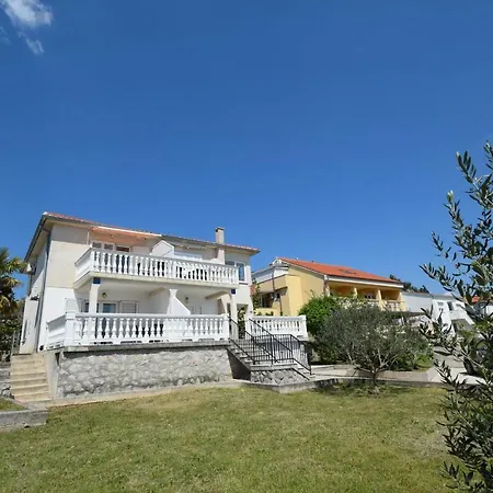 Apartment Anka Krk Town